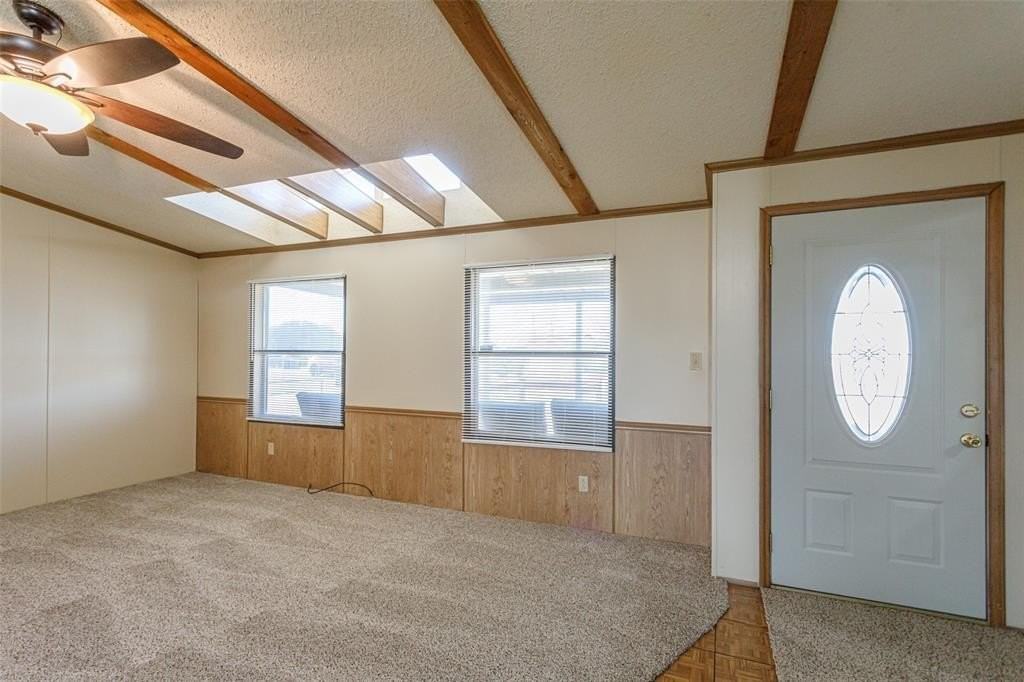 907 Neptune Dr - Photo 6 of 37