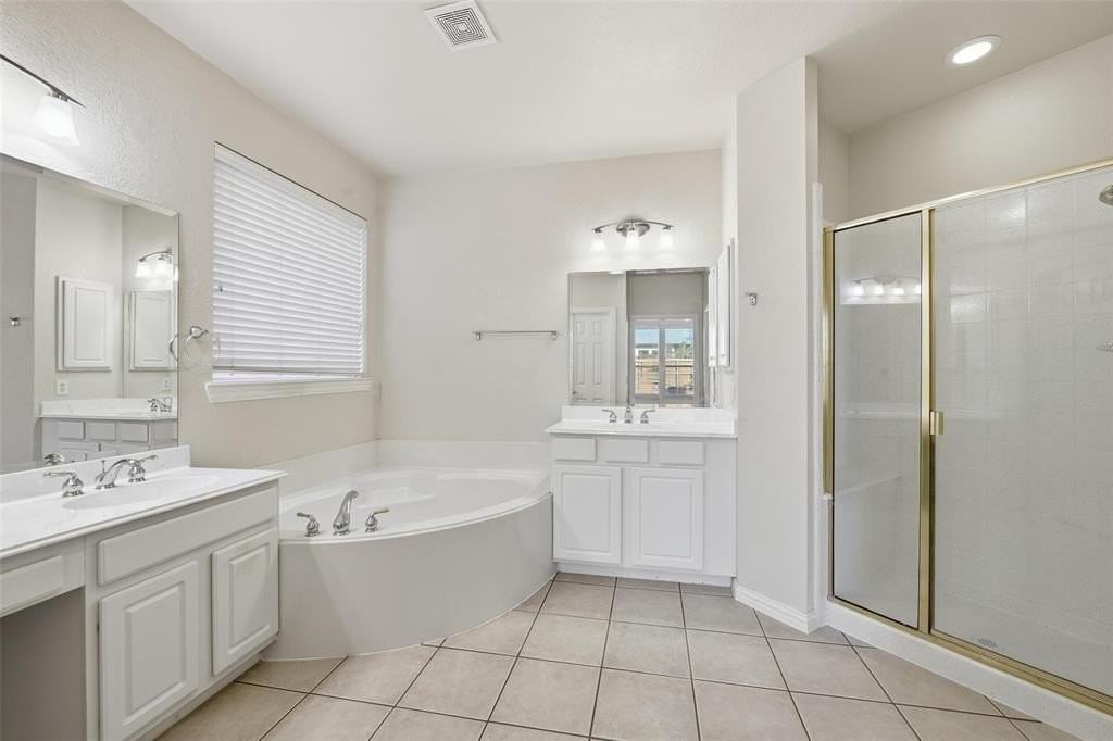 2505 Mallard Ct - Photo 5 of 38