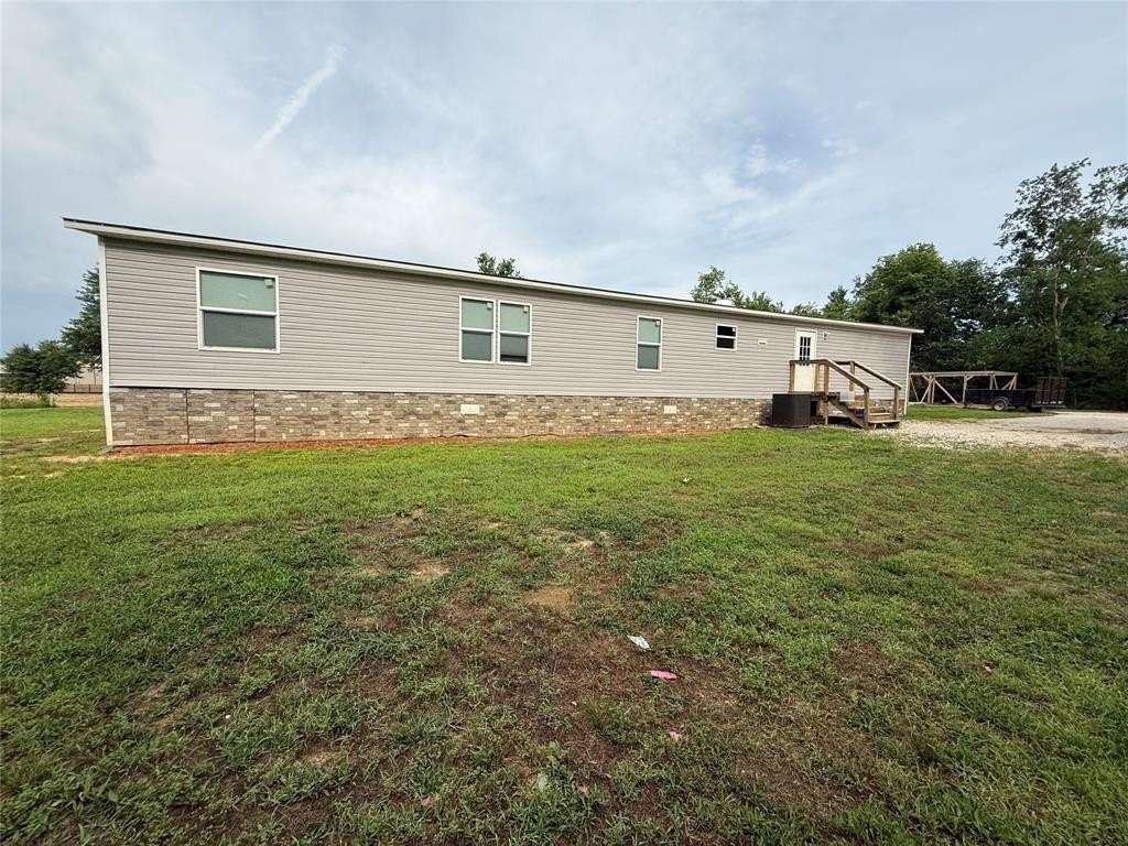 271 County Road 3604 - Photo 4 of 10