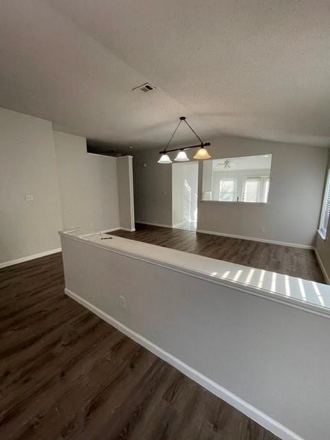 6800 Geyser Trl - Photo 4 of 20