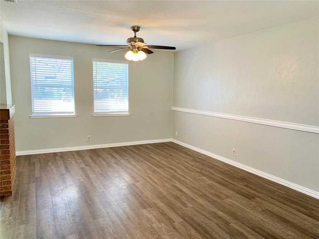 909 Memorial Dr - Photo 3 of 20