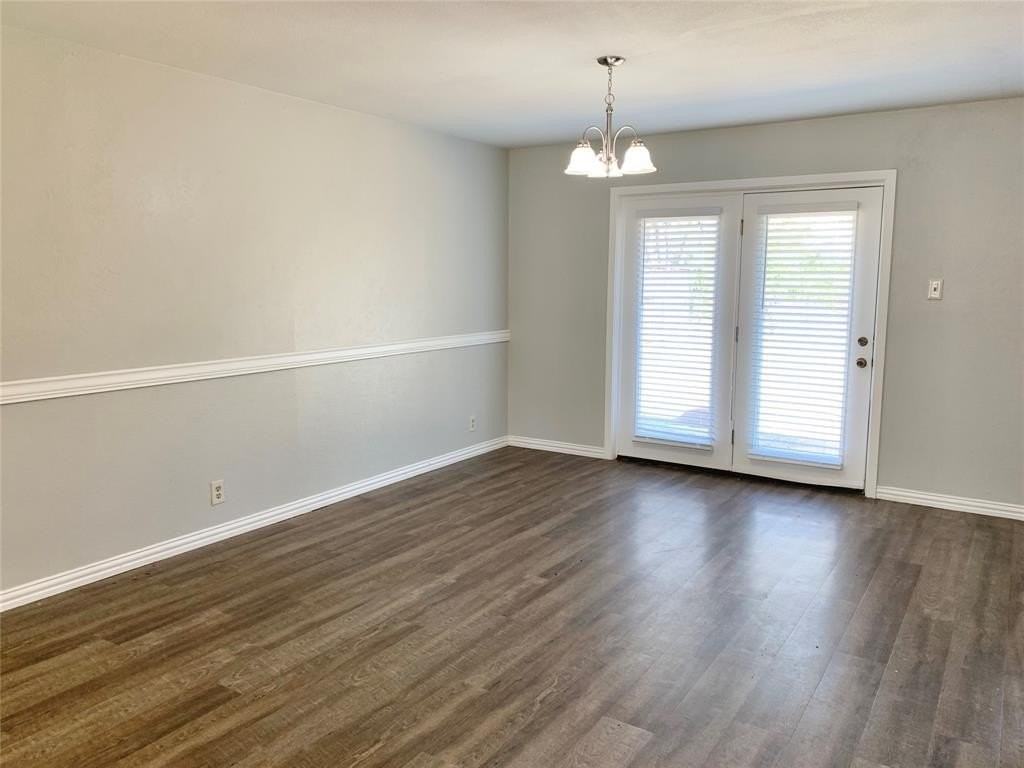 909 Memorial Dr - Photo 4 of 20