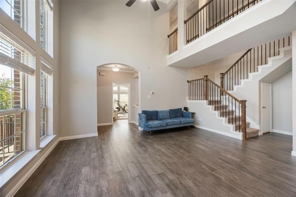 1577 Joy Dr - Photo 2 of 17