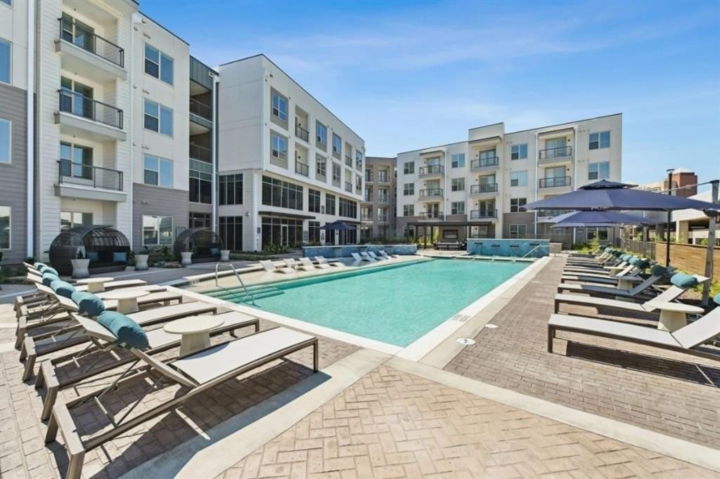 1735 N Greenville Ave #2309 - Photo 2 of 12