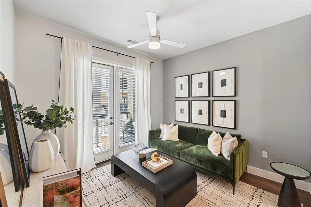 1735 N Greenville Ave #2309 - Photo 3 of 12