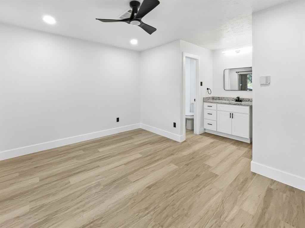 3707 Miles St #10 - Photo 3 of 16