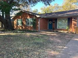 featured image of 2526 Elmwood Drive South