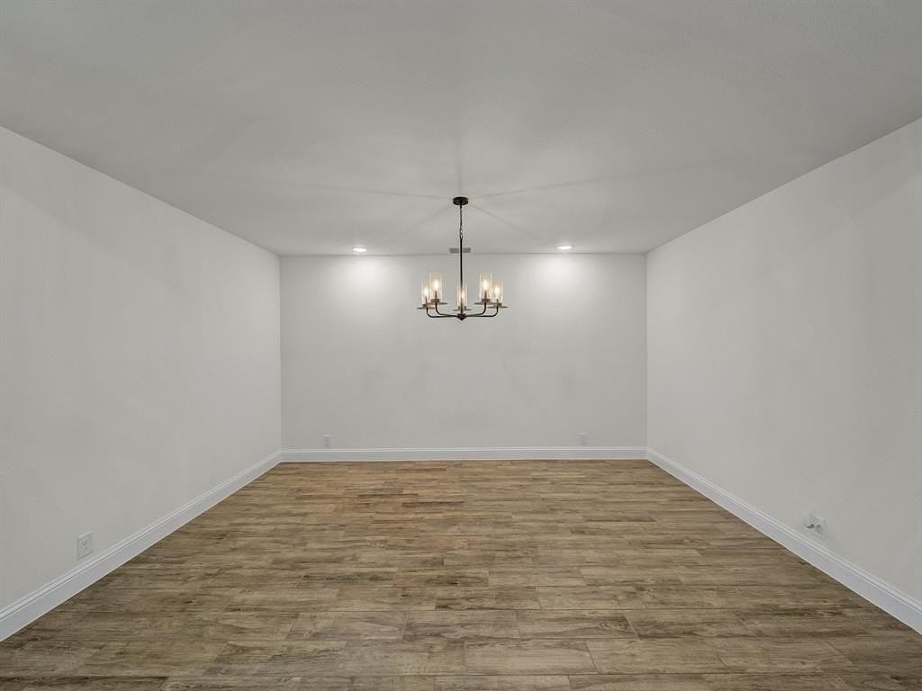 12729 Barretta Dr - Photo 5 of 29