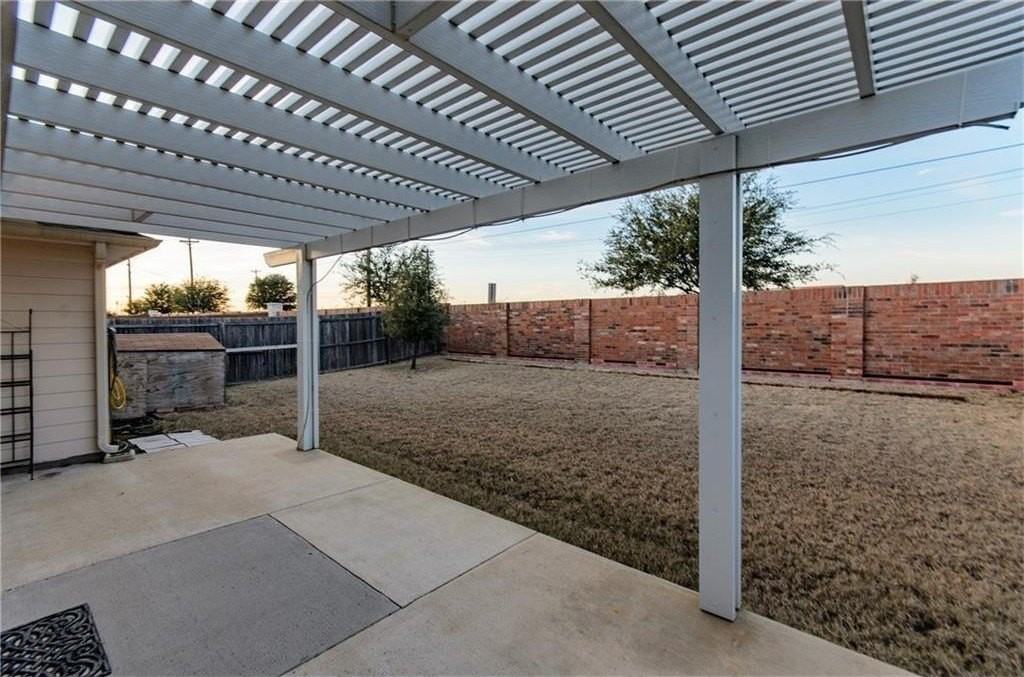 7020 Dove Tail Dr - Photo 4 of 23