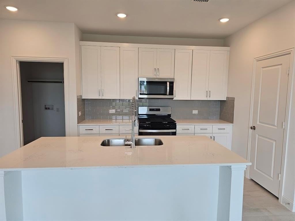 629 629 Verona Drive - Photo 4 of 29