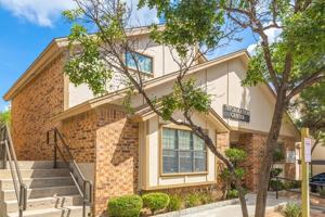 featured image of 1 Courtney Place