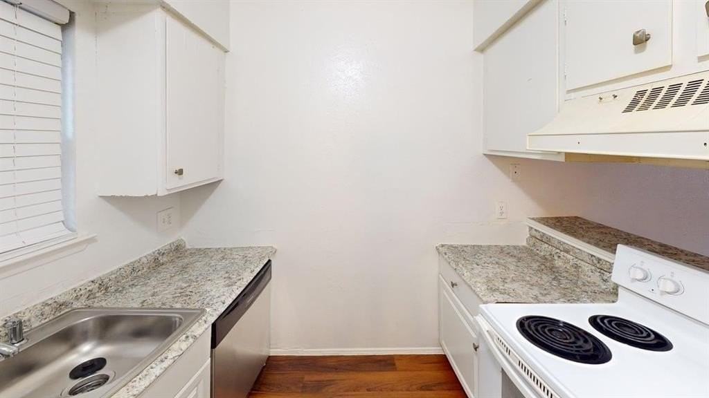 410 Bryan St #2 - Photo 3 of 13