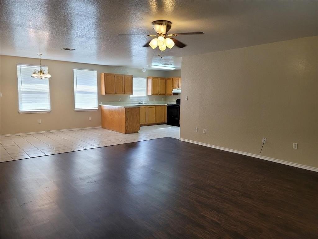 4411 Bobbie Ann Dr - Photo 2 of 19