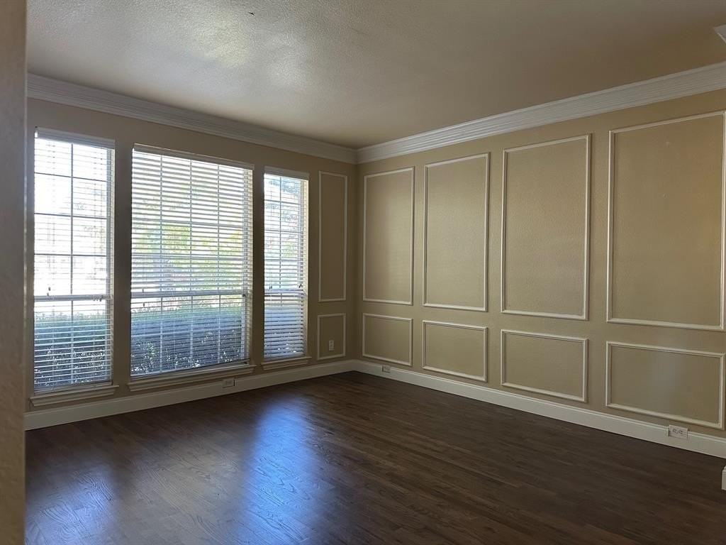 5520 South Briar Ridge Circle - Photo 3 of 22