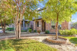 featured image of 1229 Harris Hawk Way