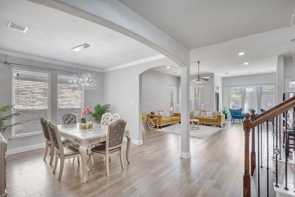 8701 Tutbury Place - Photo 5 of 33