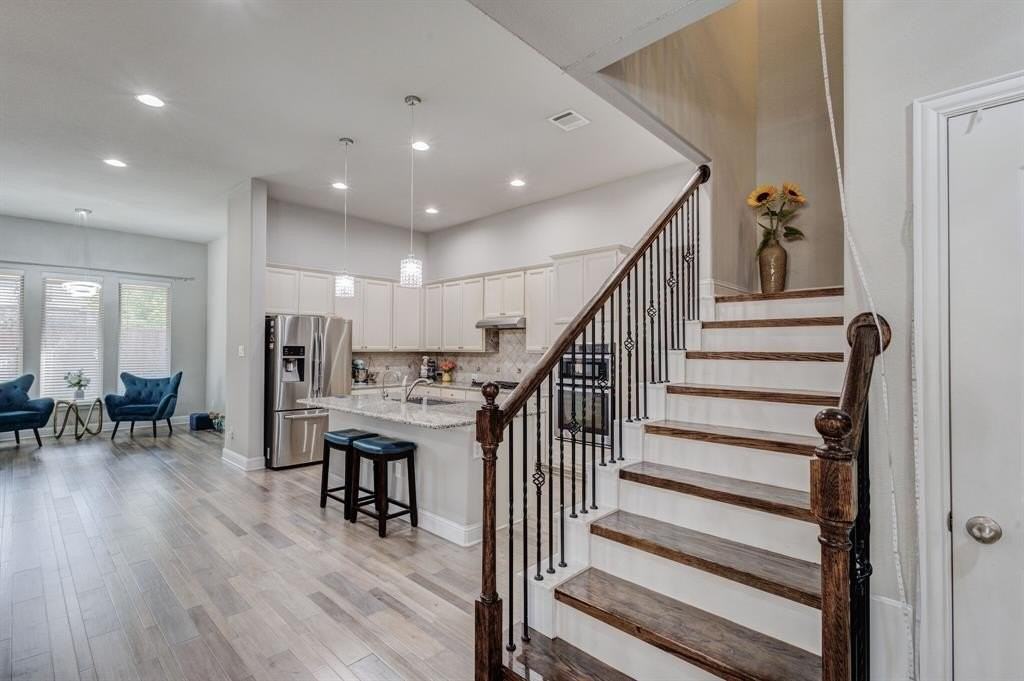 8701 Tutbury Place - Photo 7 of 33