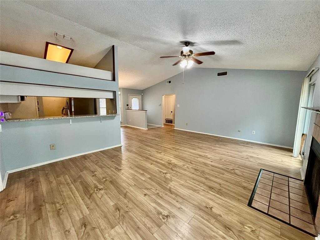 319 Iberis Dr - Photo 6 of 17