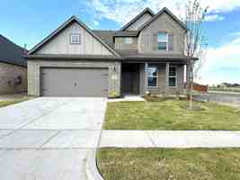 featured image of 2909 Hanscom Street