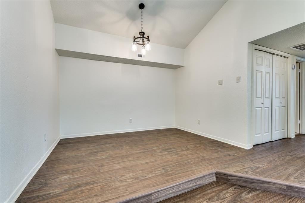 2634 Encina - Photo 4 of 12