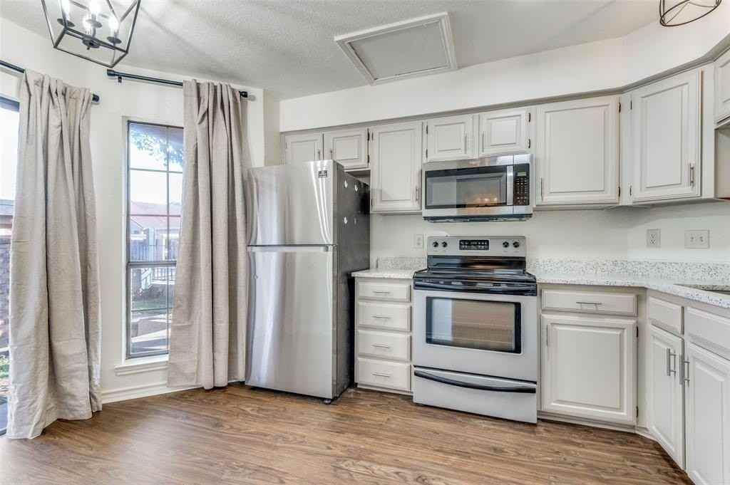 2634 Encina - Photo 6 of 12