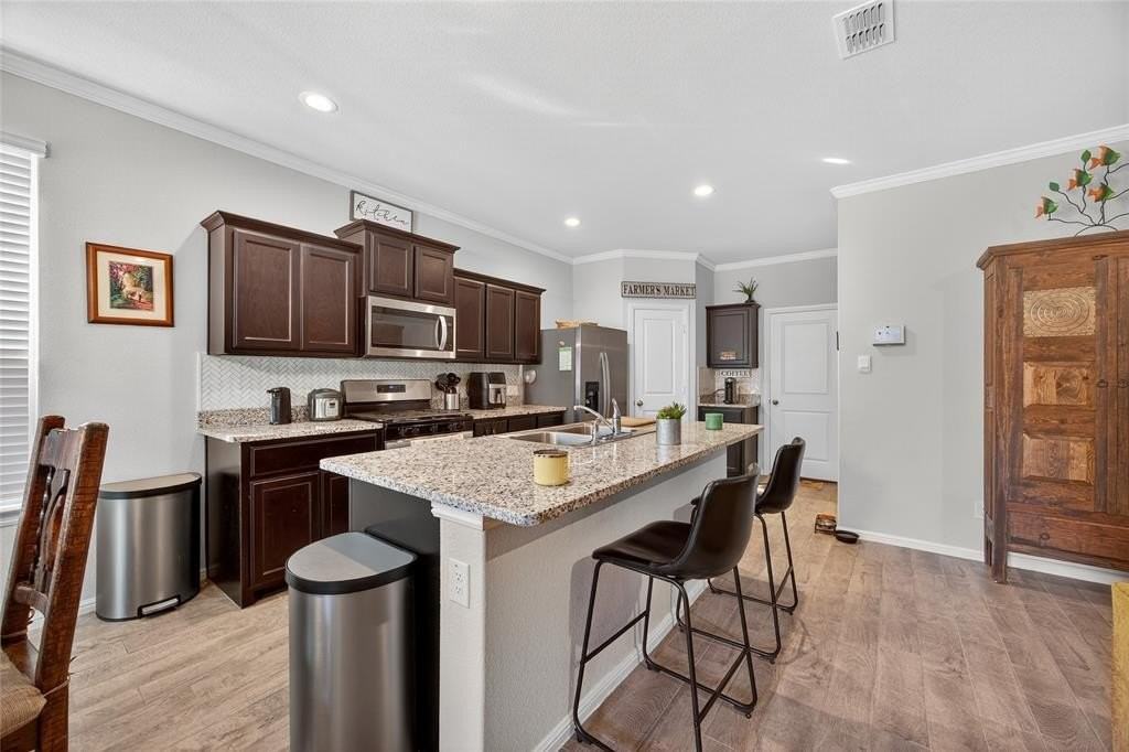 9713 Fallston Dr - Photo 6 of 18