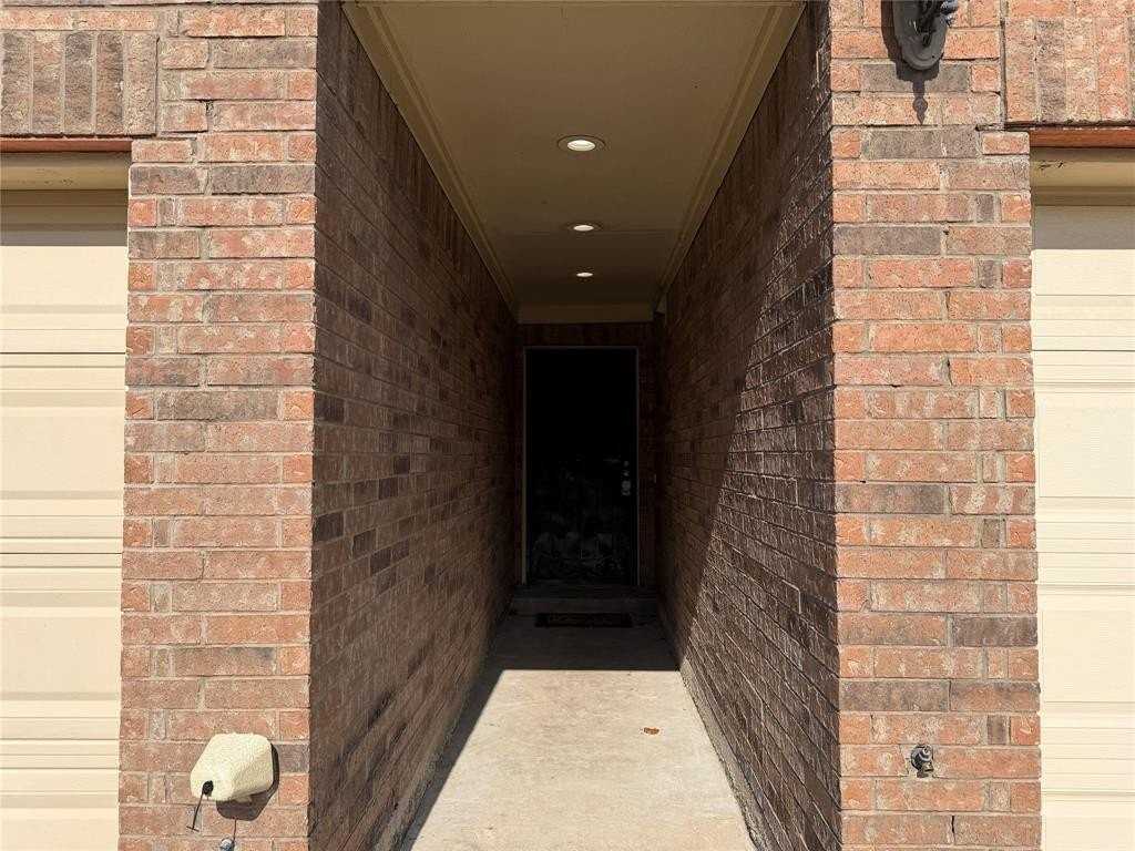 4005 Preferred Pl - Photo 2 of 31