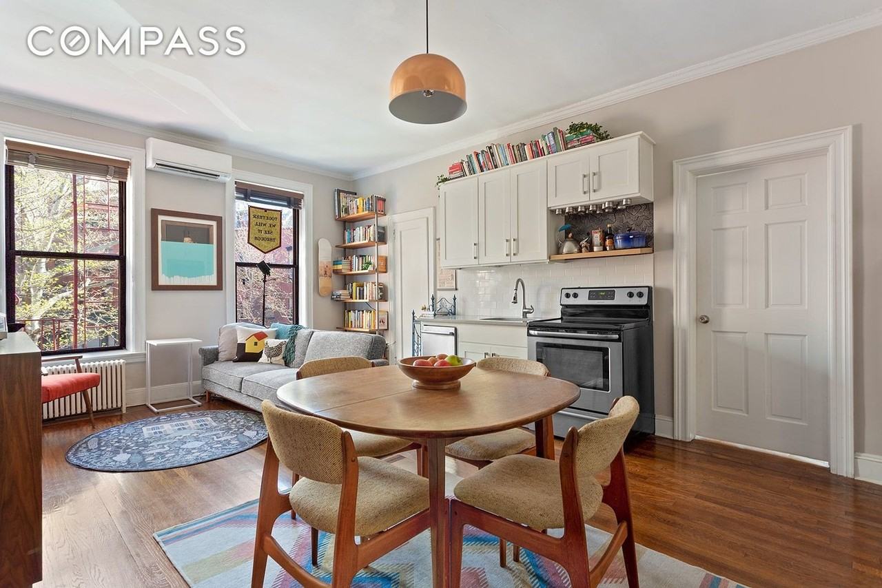 96 S Portland Ave #3 - Photo 2 of 9