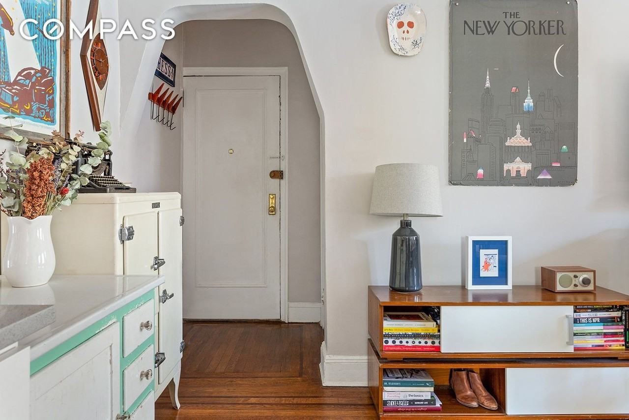 96 S Portland Ave #3 - Photo 4 of 9