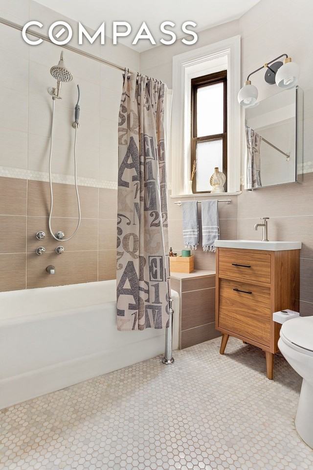 96 S Portland Ave #3 - Photo 6 of 9