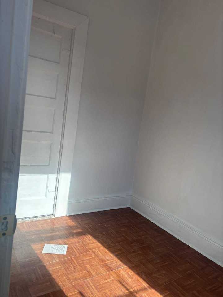 8813 Jamaica Ave #2 - Photo 5 of 6