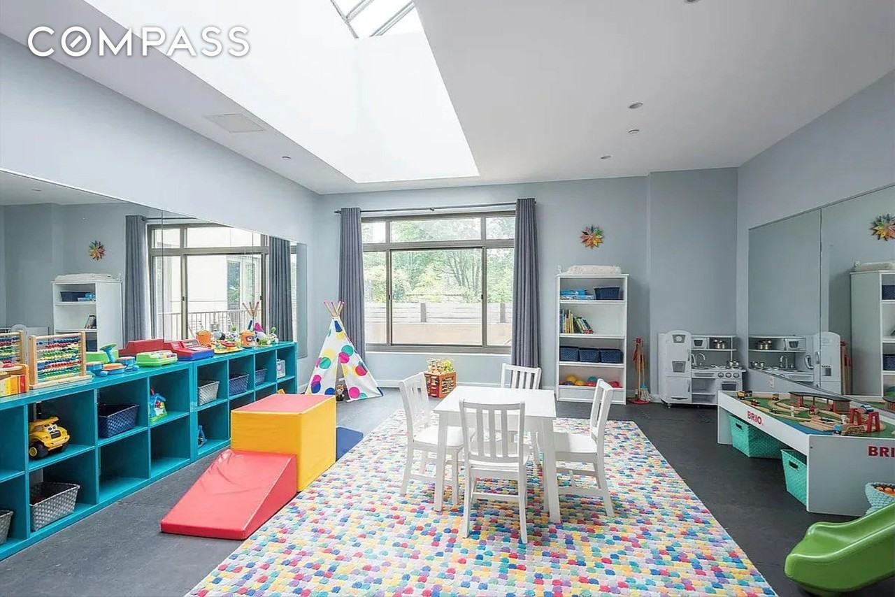 500 4th Ave #6O - Photo 7 of 12