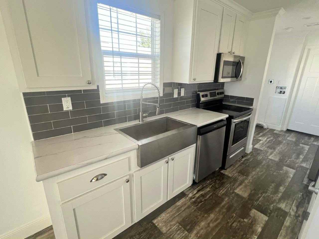 40 Betty Dr #20 - Photo 5 of 21