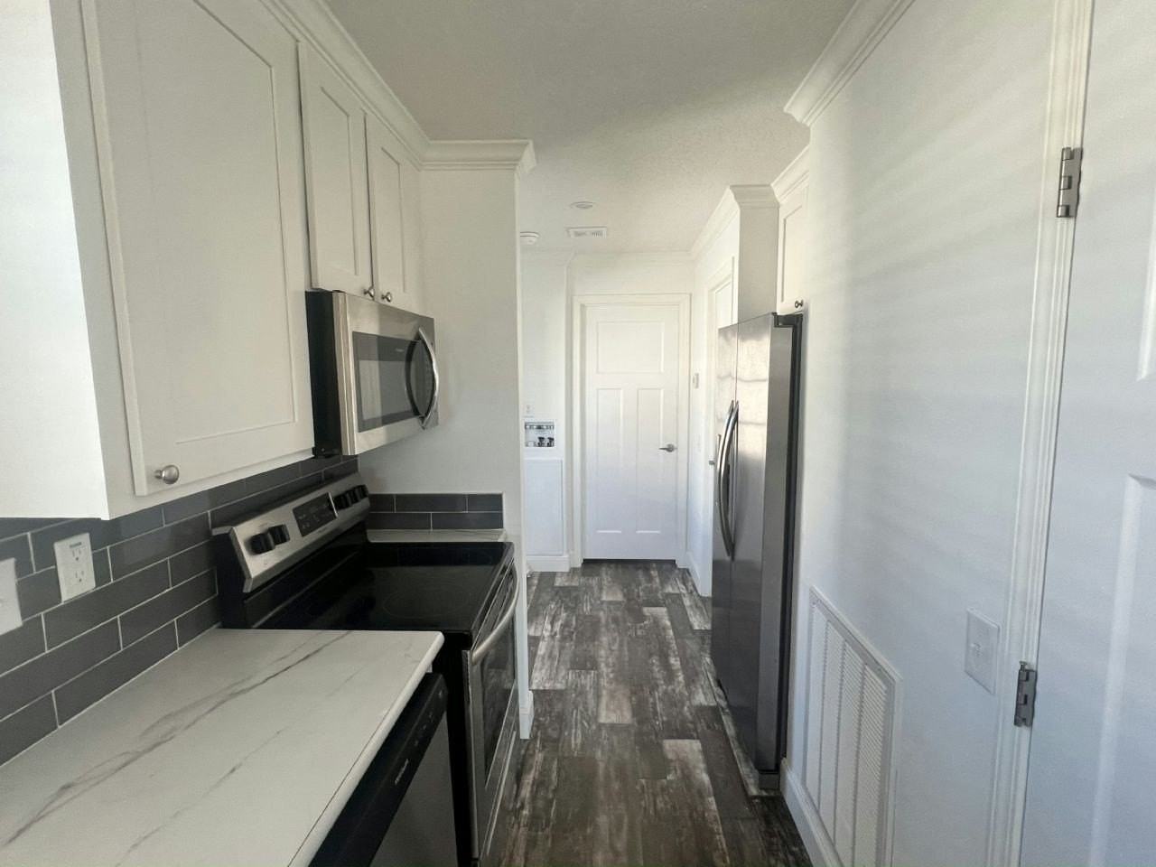 40 Betty Dr #20 - Photo 6 of 21