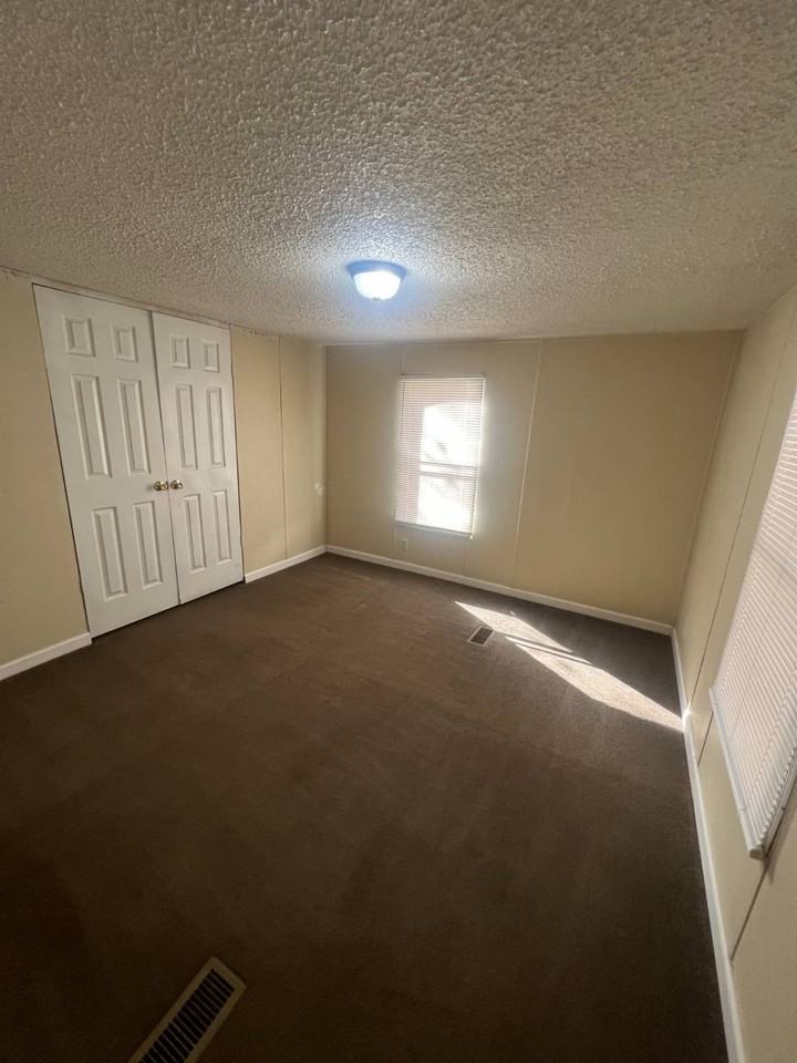 5 Maple Dr - Photo 5 of 6