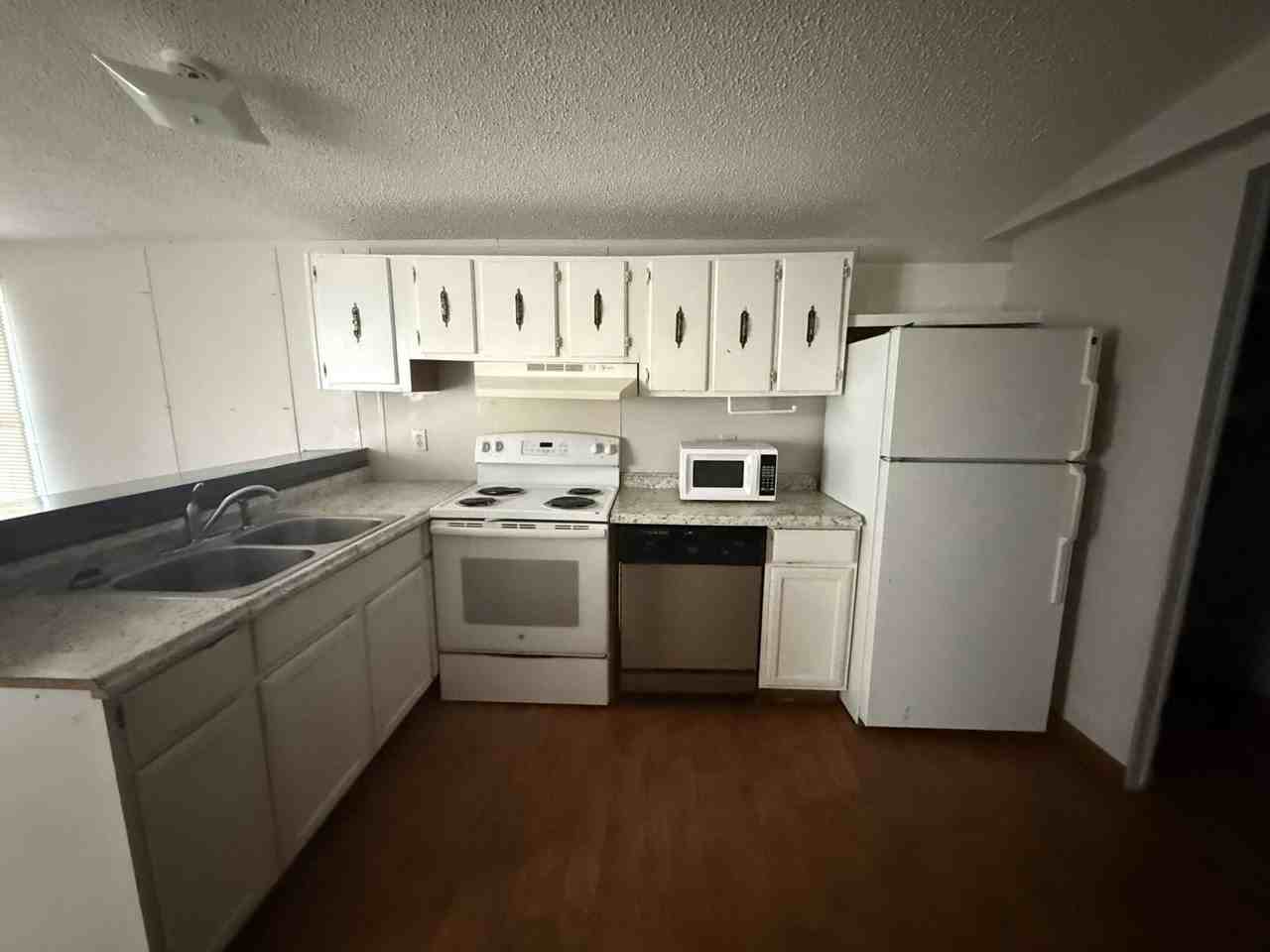 35 Amandas Way - Photo 2 of 7