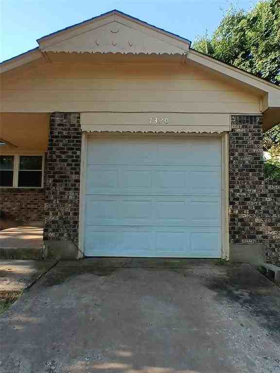 1320 Parkwoods Court - Photo 2 of 23