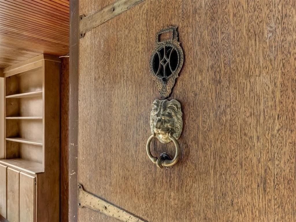 2933 Cummings Dr - Photo 7 of 50