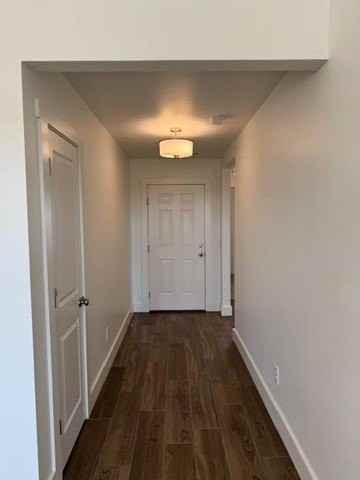 16105 Wolf Creek Way - Photo 4 of 31