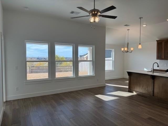 16105 Wolf Creek Way - Photo 5 of 31