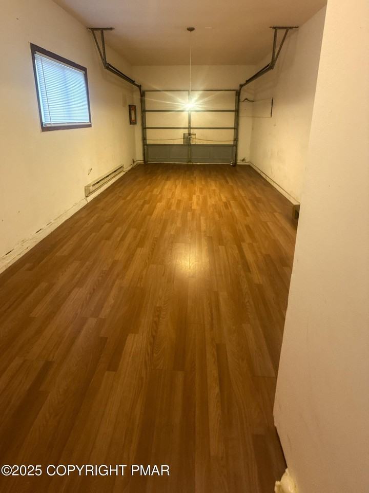 5127 Iroquois St - Photo 4 of 19