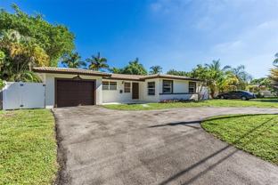 936 Northeast 26th Avenue - Photo 1 of 1