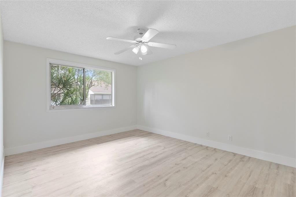 610 Gardens Dr #203 - Photo 7 of 21