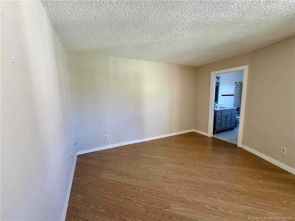 2083 Northeast Collins Circle #8-110 - Photo 7 of 20