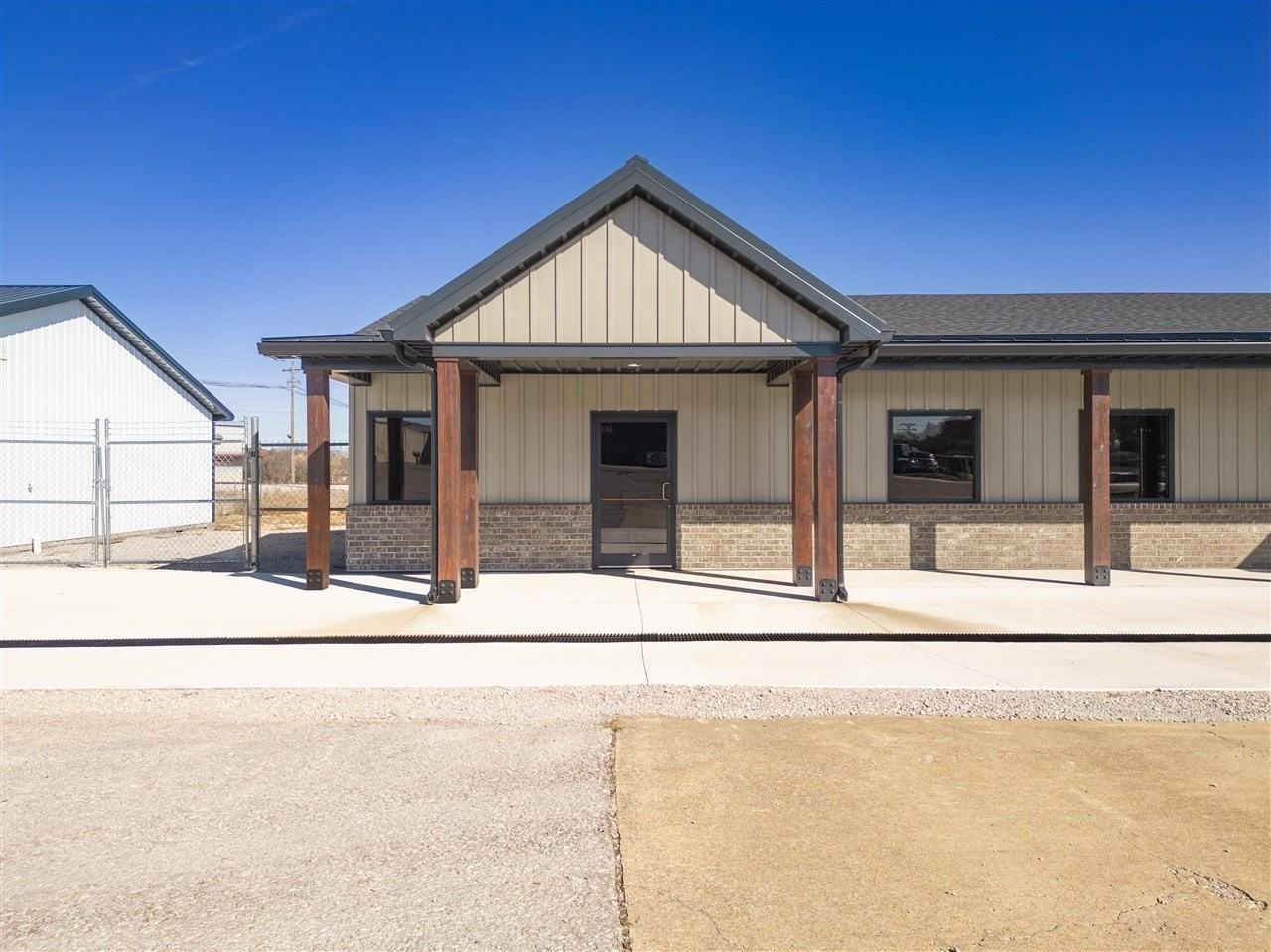 220 Emerson Bypass Rd - Photo 2 of 19