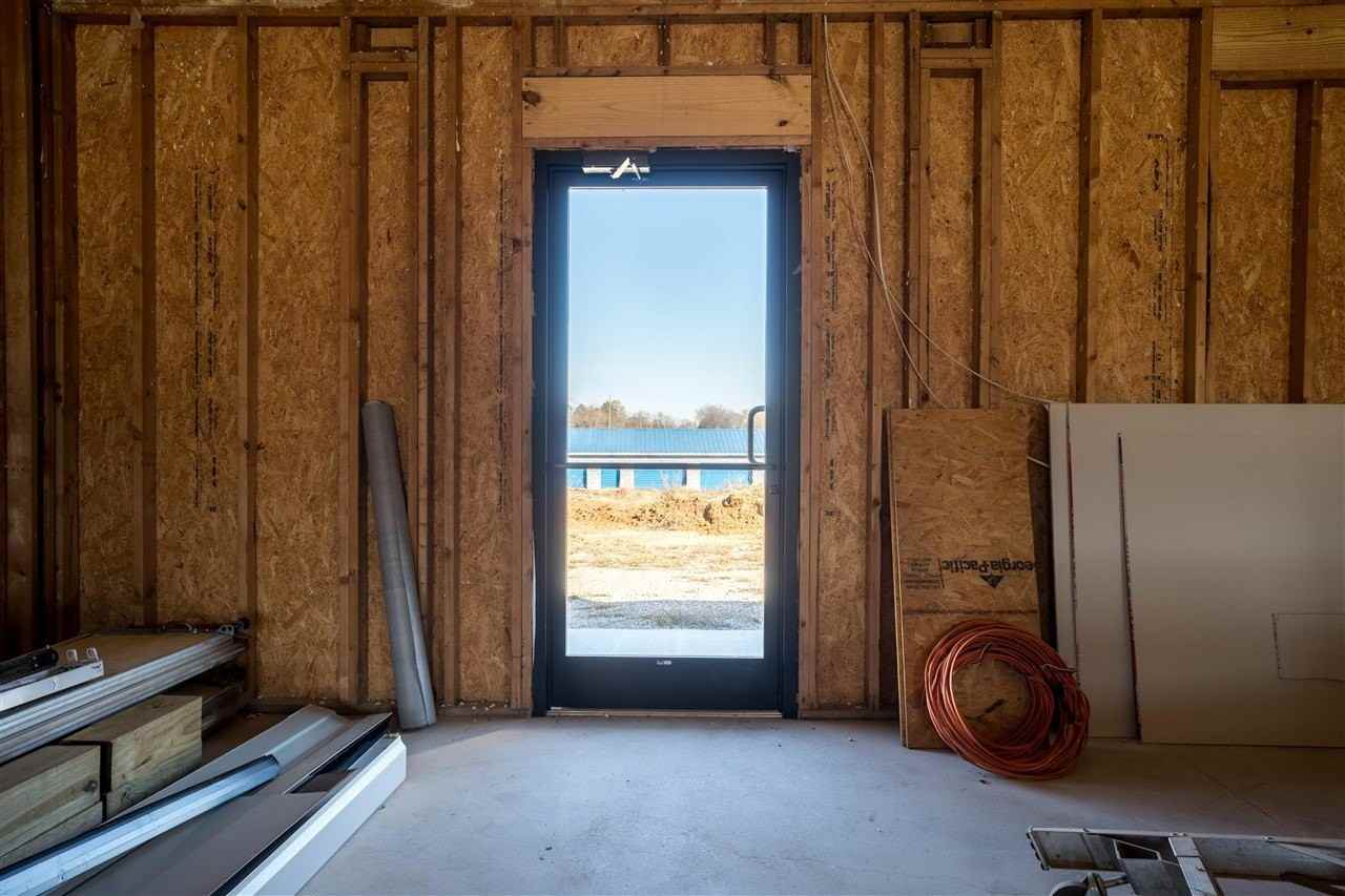 220 Emerson Bypass Rd - Photo 7 of 19