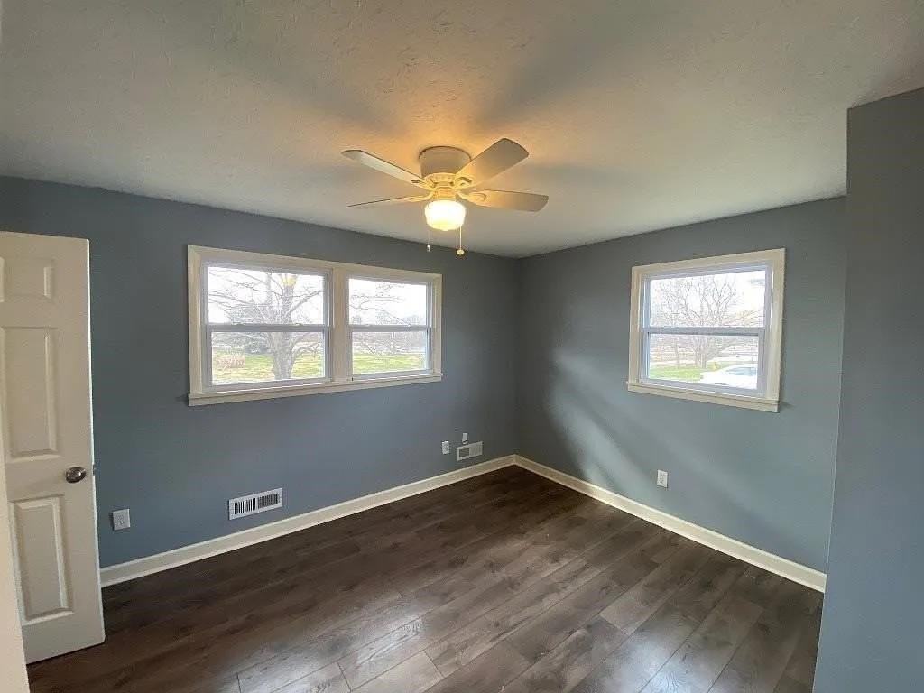 9990 Alvaton Rd - Photo 5 of 8