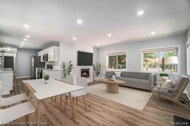 121 14th St - Photo 2 of 41