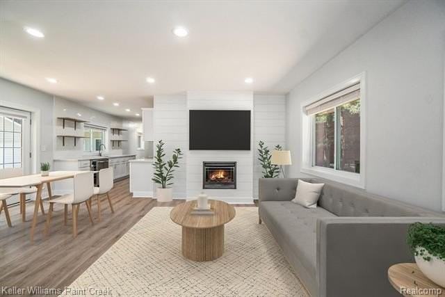 121 14th St - Photo 4 of 41