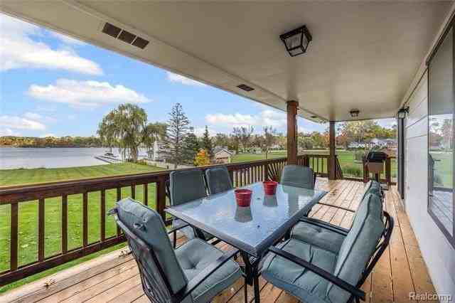 9510 Beechcrest St - Photo 6 of 46